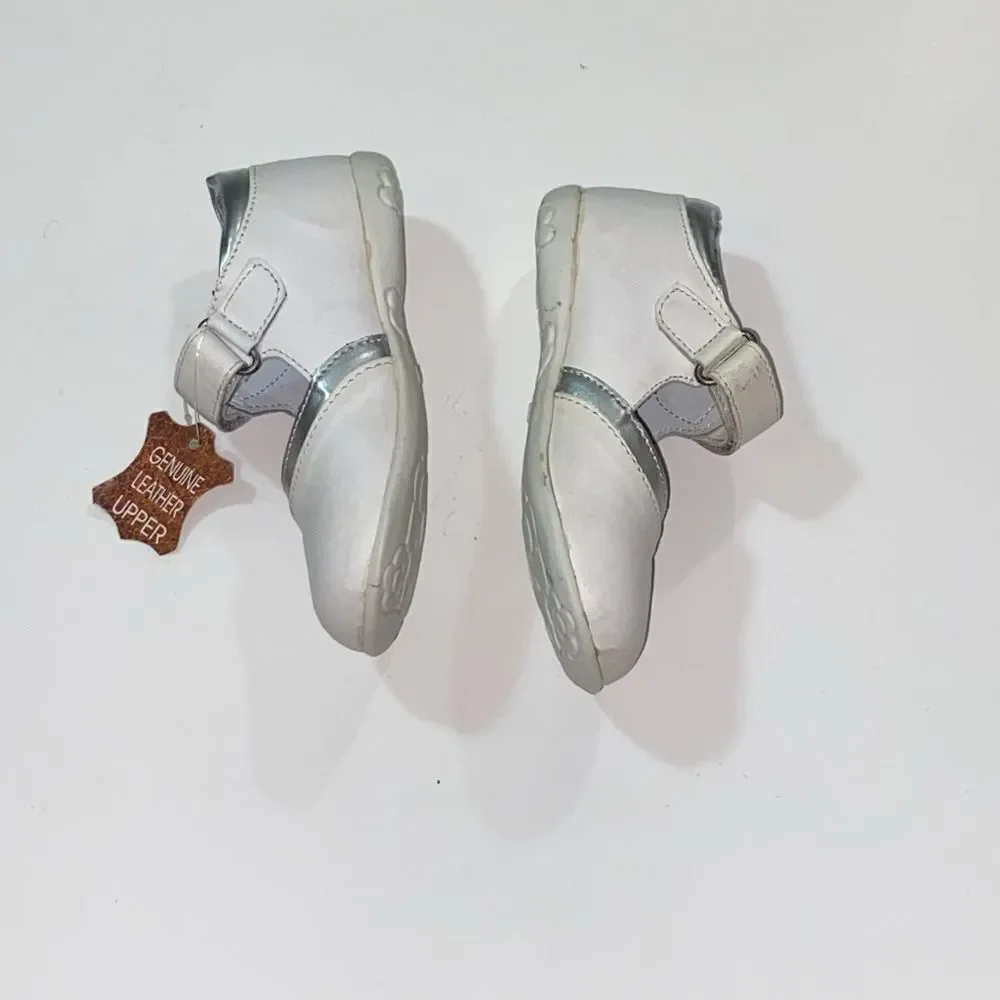 Vintage Gally Gait Genuine Leather Upper Kids White and Silver Shoes Size 8